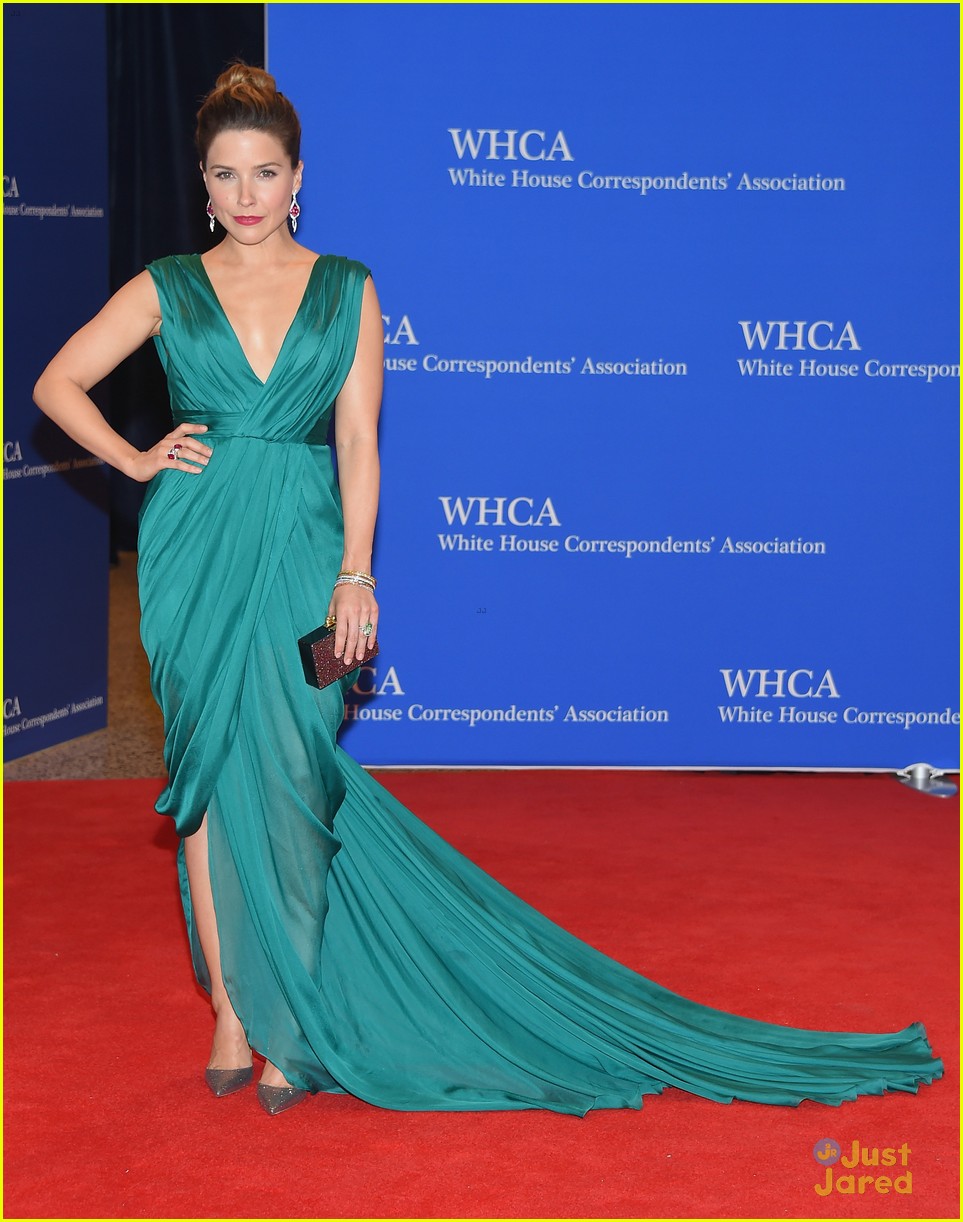 Sophia Bush & Troian Bellisario Attend the WHCD 2015! | Photo 805132 ...