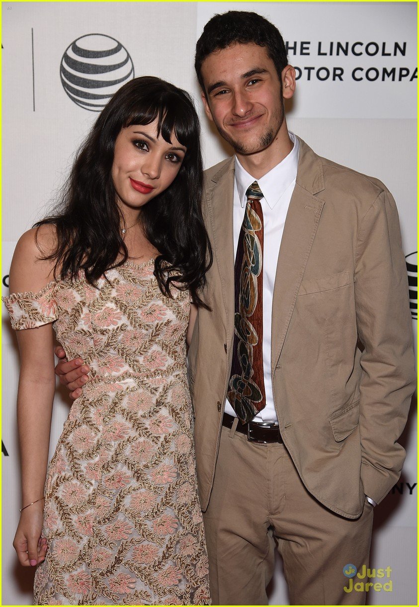 Hannah Marks Premieres Anesthesia At Tribeca Film Festival Photo Hannah Marks Pictures Just Jared Jr