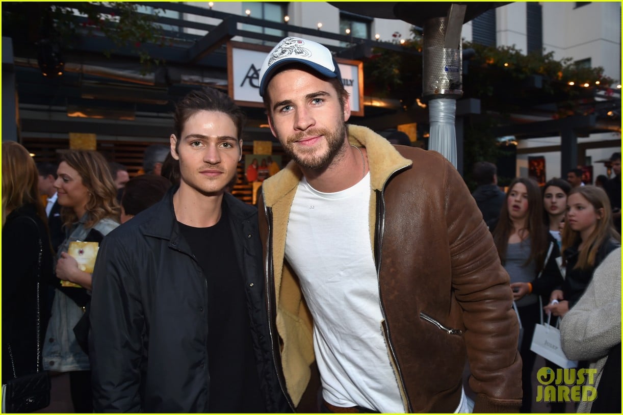 Kiernan Shipka & Liam Hemsworth Celebrate Spring Break With City Year ...