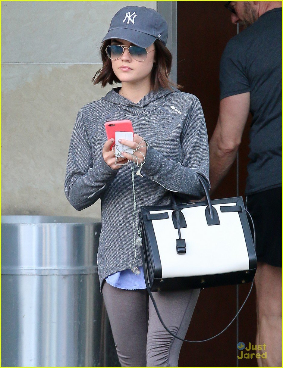 Lucy Hale Went Skydiving With Her Brother-In-Law! | Photo 798928 ...