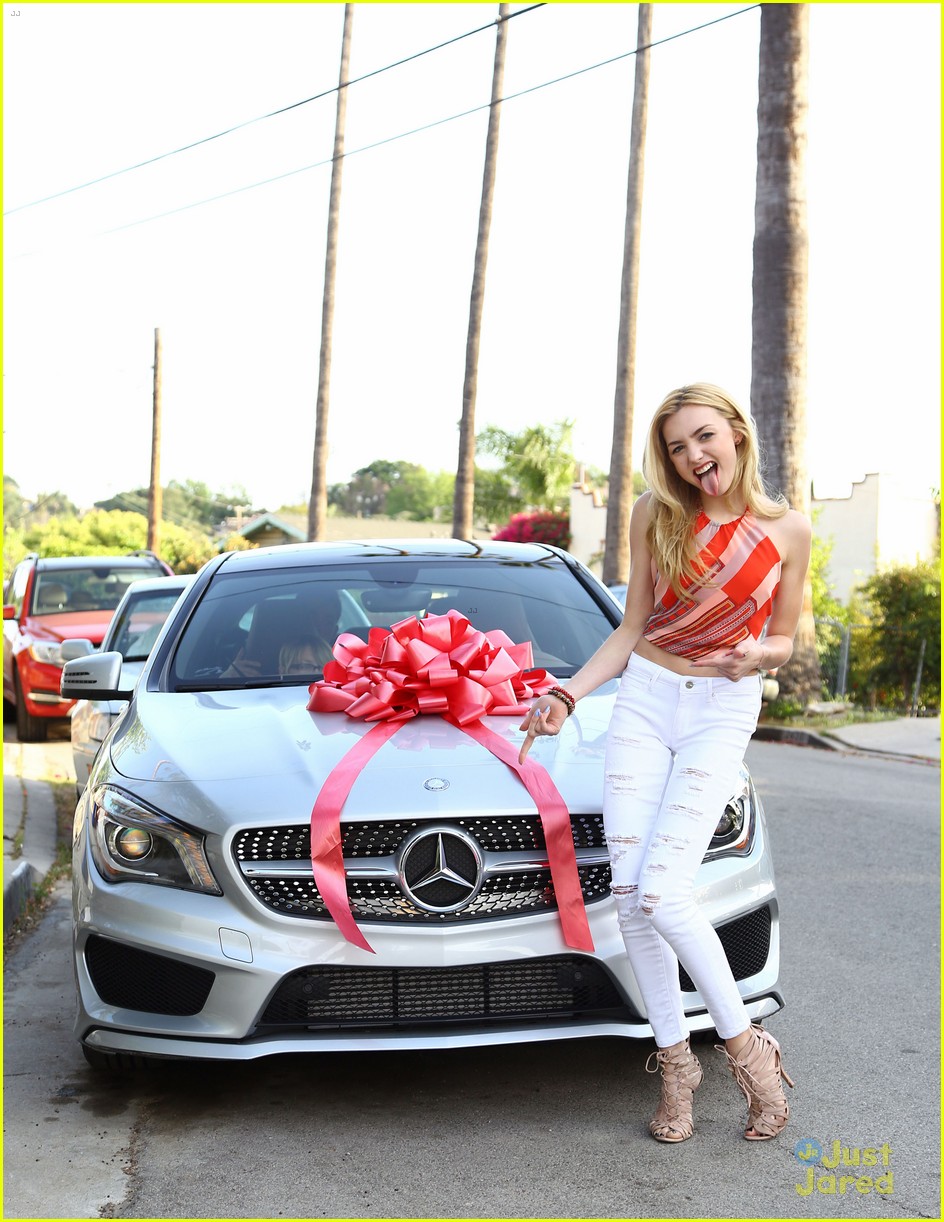 peyton-list-gets-a-brand-new-car-for-her-17th-birthday-photo-796700