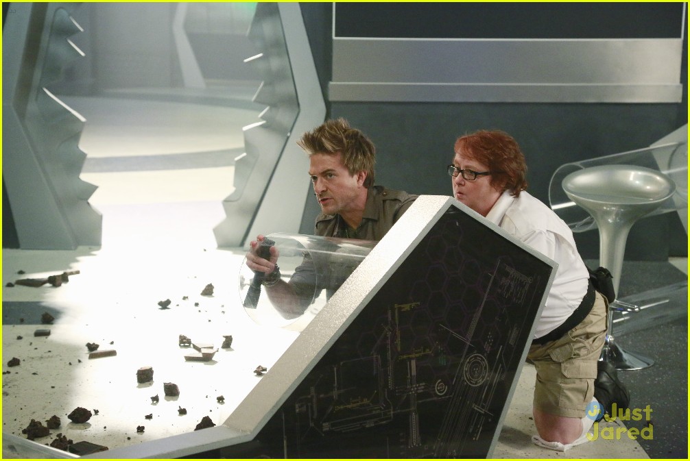 Is The Bionic Island Under Threat on 'Lab Rats'? | Photo 794460 - Photo ...