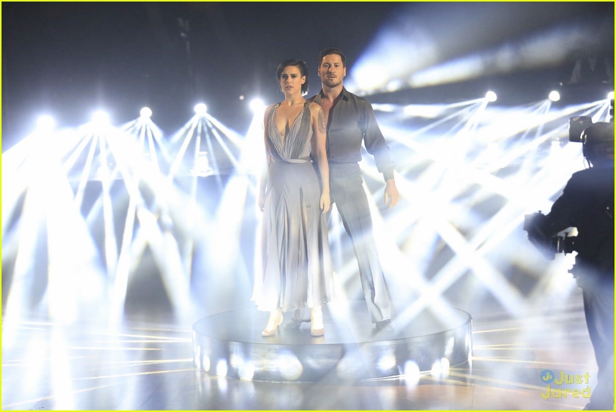 Rumer Willis & Val Chmerkovskiy Turn Heads With Their 'DWTS' Waltz
