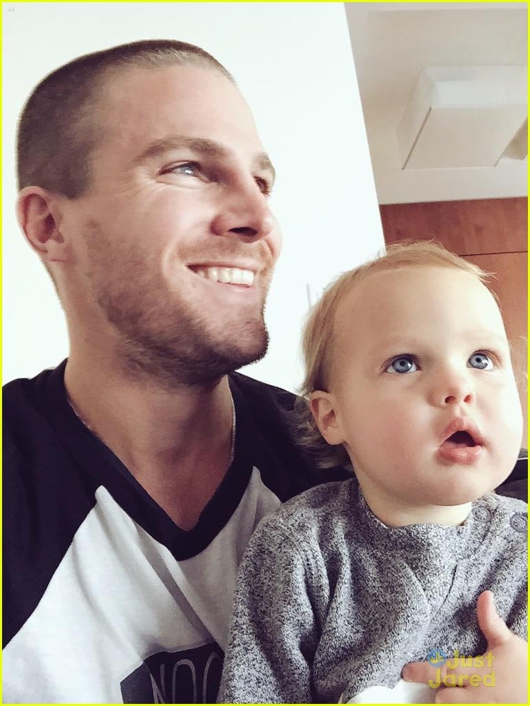 Stephen Amell's Daughter Mavi Recognizes Him on 'Arrow'! | Photo 794755 ...