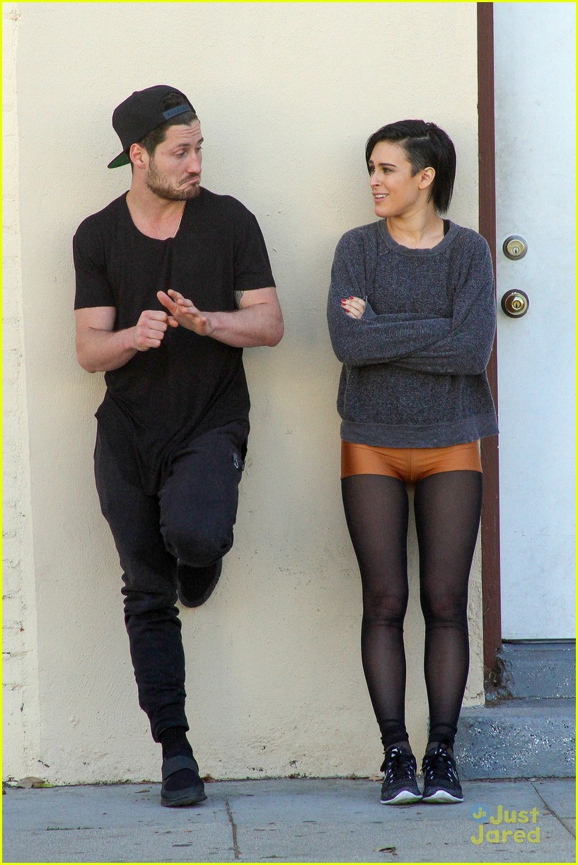 Val Chmerkovskiy Pulls Out Hat Trick With Rumer Willis During Dwts Practice Photo 800319 5226