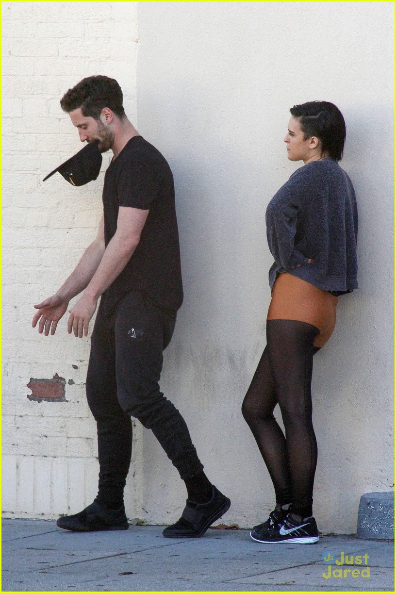 Val Chmerkovskiy Pulls Out Hat Trick With Rumer Willis During Dwts Practice Photo 800337 4346