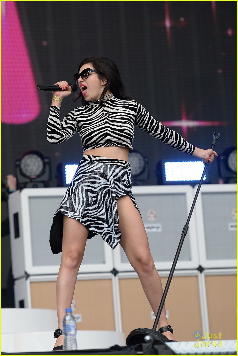 Charli XCX Plays Giant Inflatable Guitar At Radio 1's Big Weekend ...