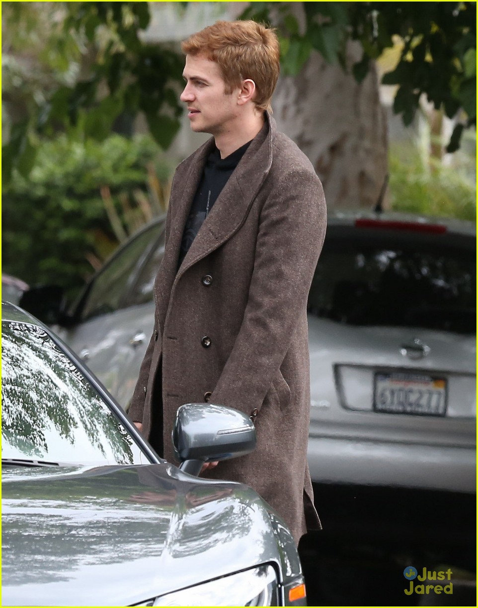 Full Sized Photo of hayden christensen returns to car toluca lake 08
