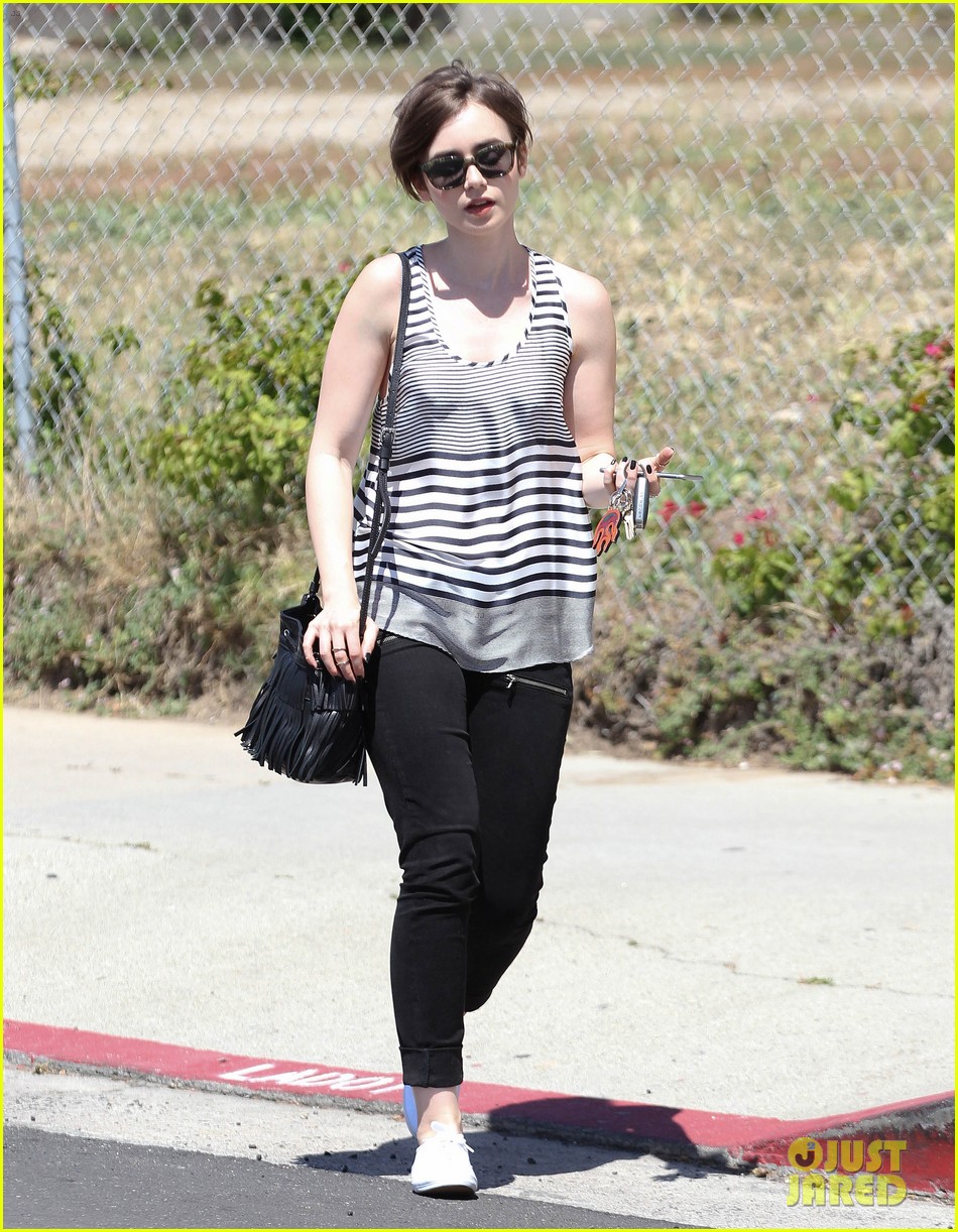 Lily Collins Steps Out for Eventful Spring Sunday! | Photo 808167 ...