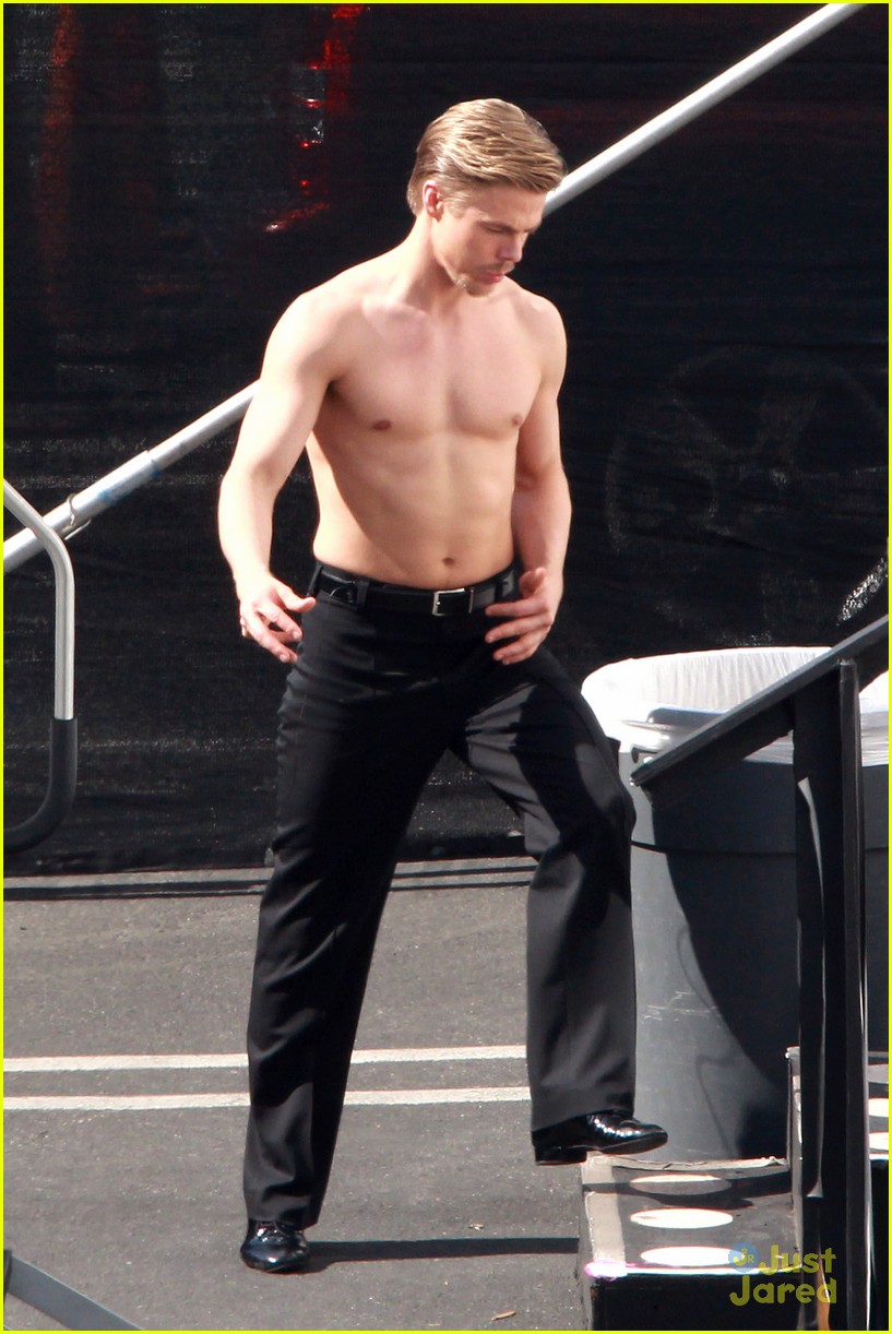 Derek Hough Goes Shirtless Gets Visit From Kate Hudson Photo 811952 Photo Gallery Just 