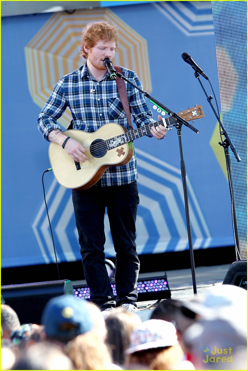 Ed Sheeran Says Taylor Swift Is ‘Too Tall’ For Him | Photo 819180