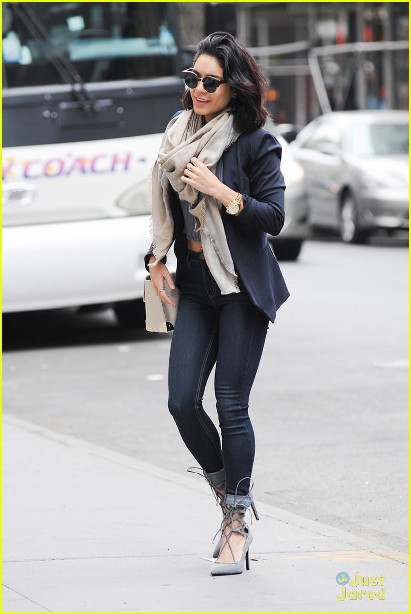 Full Sized Photo of vanessa hudgens bundled up still flash midriff 09 ...