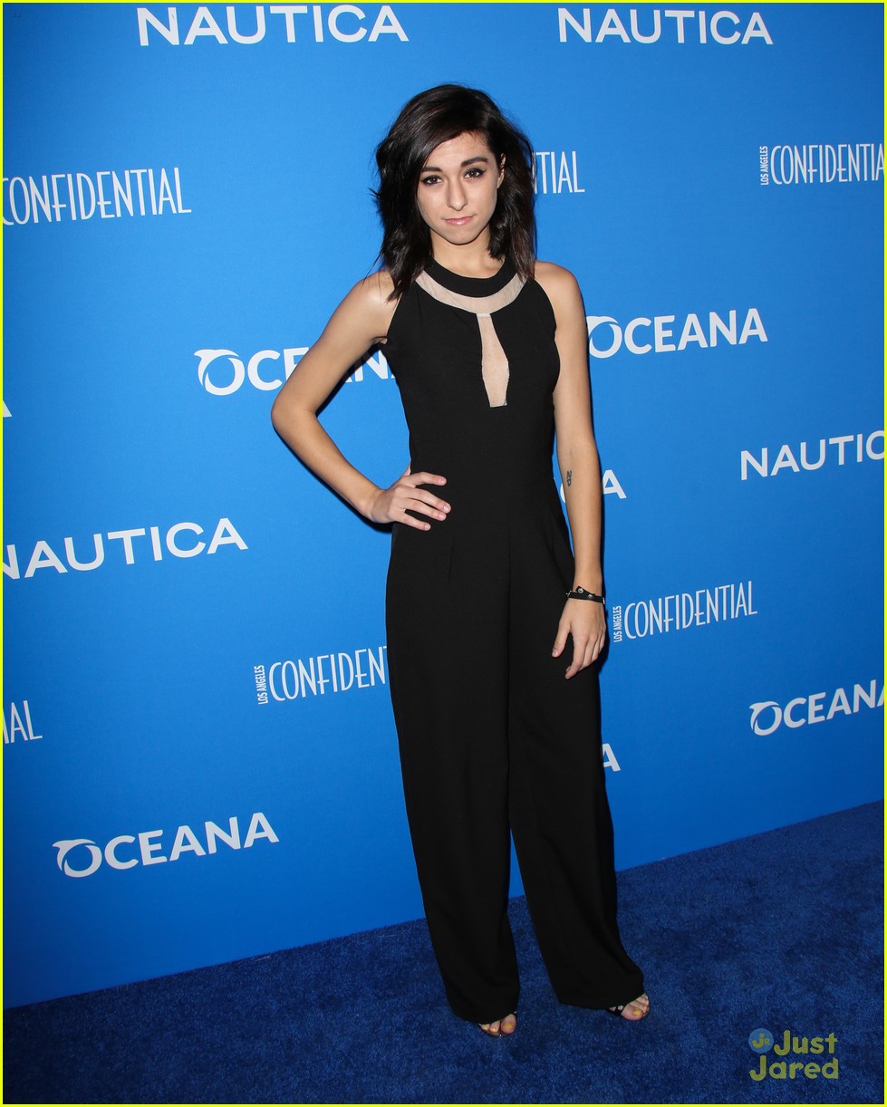 jenna ushkowitz hosts oceana beach house party 06