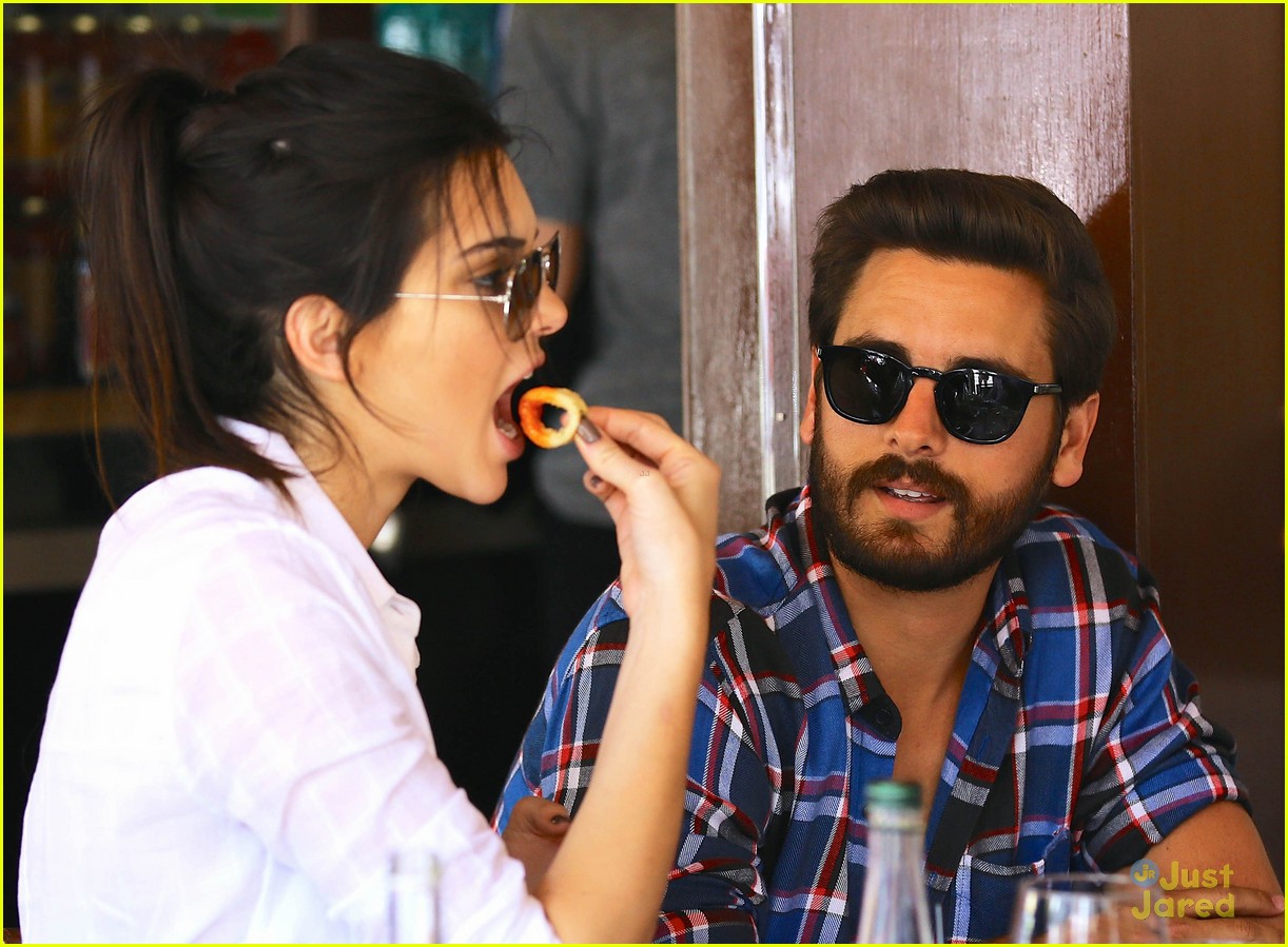 Kendall Jenner Lunches with Scott Disick | Photo 807656 - Photo Gallery