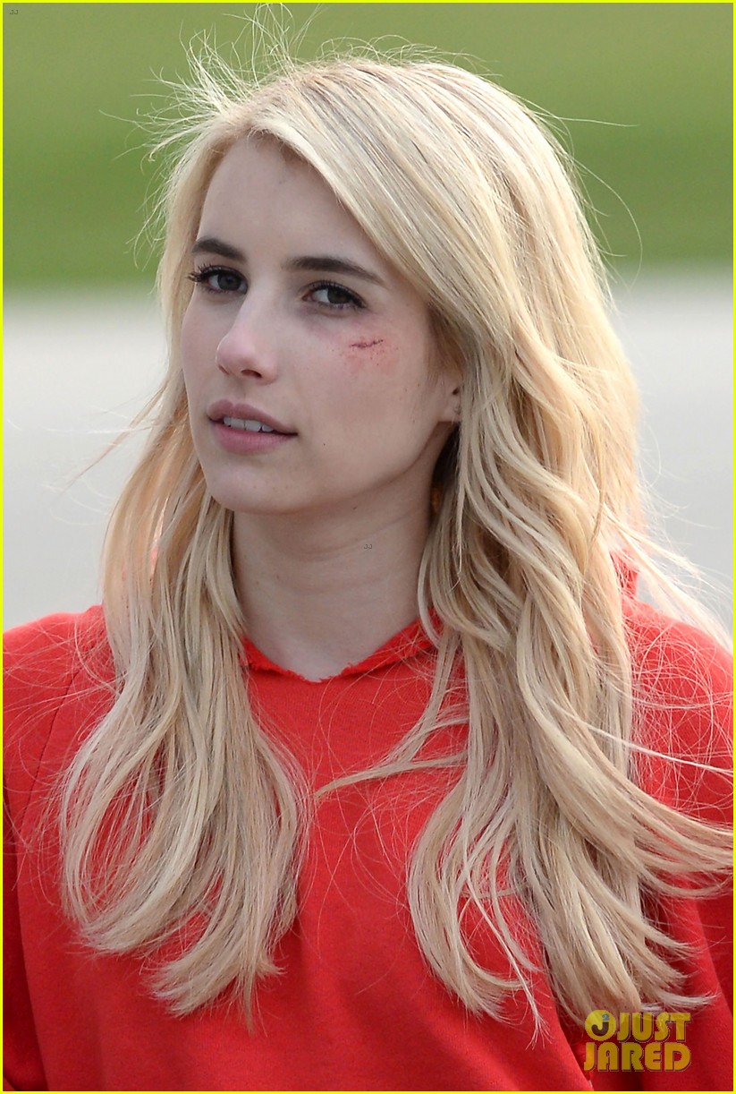 Emma Roberts Dave Franco Get Passionate On Nerve Set Photo Photo Gallery Just