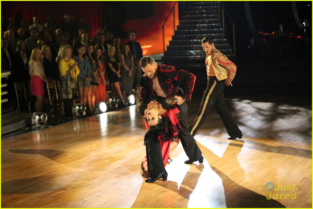 Rumer Willis & Val Chmerkovskiy Head To DWTS SemiFinals After Perfect