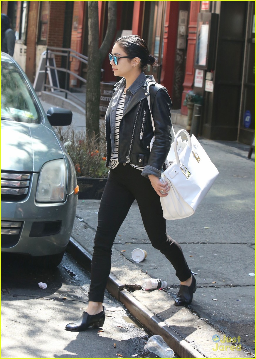 Selena Gomez Supports Vanessa Hudgens on Broadway! | Photo 807843 ...