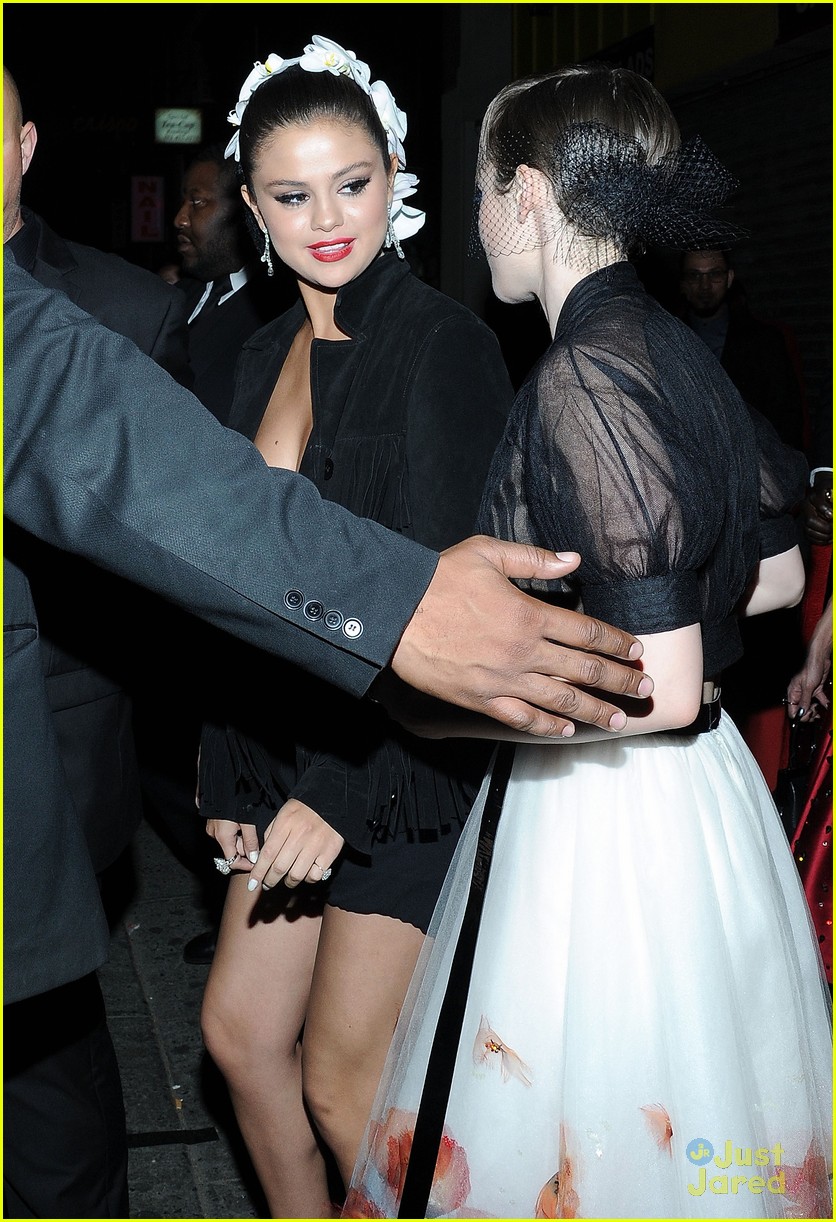 Selena Gomez & Lily Collins Hold Hands at Met Gala 2015 After-Party, 2015  Met Gala, lilly collins, Met Gala, Selena Gomez