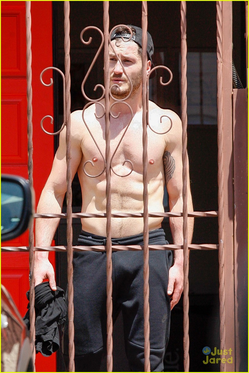 Full Sized Photo Of Val Chmerkovskiy Shirtless Witney Carson Dwts Tour Practice 01 Shirtless