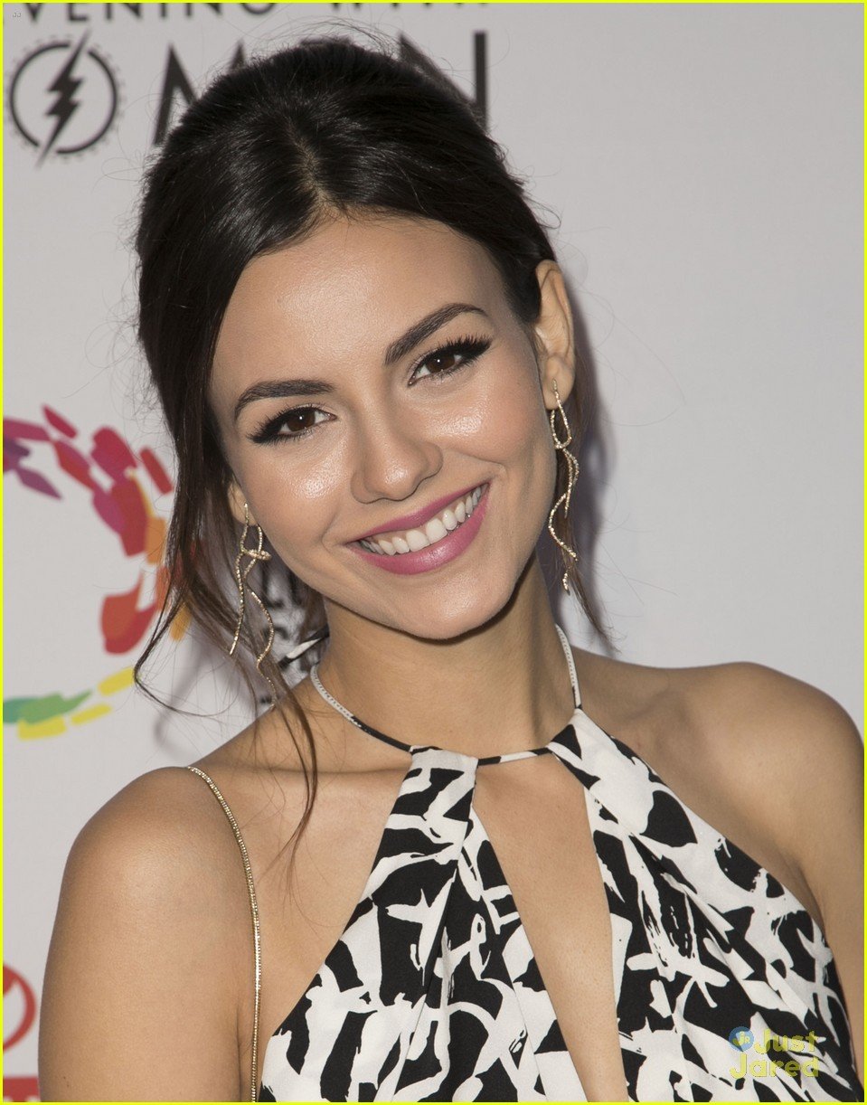 Victoria Justice & Sister Madison Step Out For 'An Evening With Women ...