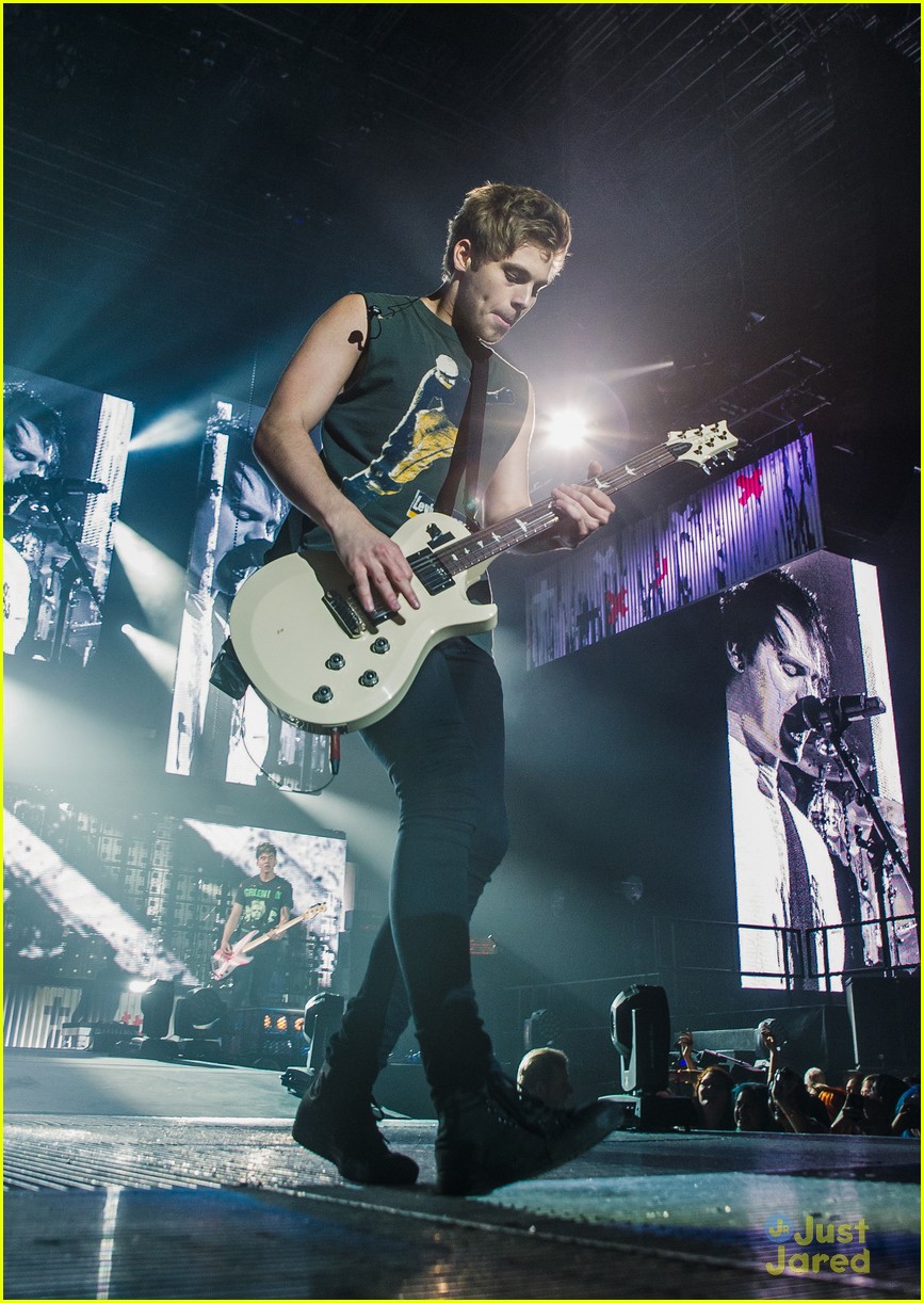 Full Sized Photo of 5 seconds of summer birmingham concert 29 | 5 ...