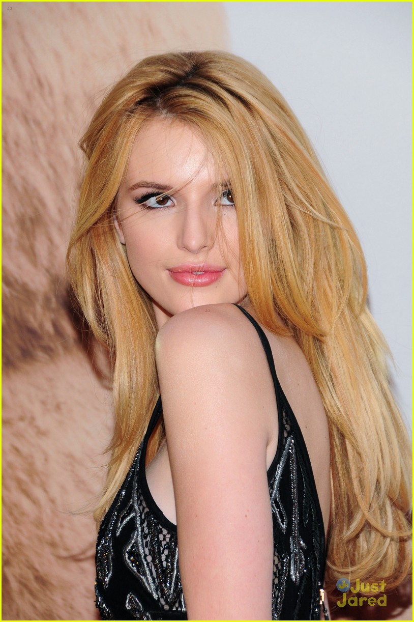 bella thorne chrissie fit ted 2 premiere nyc 13