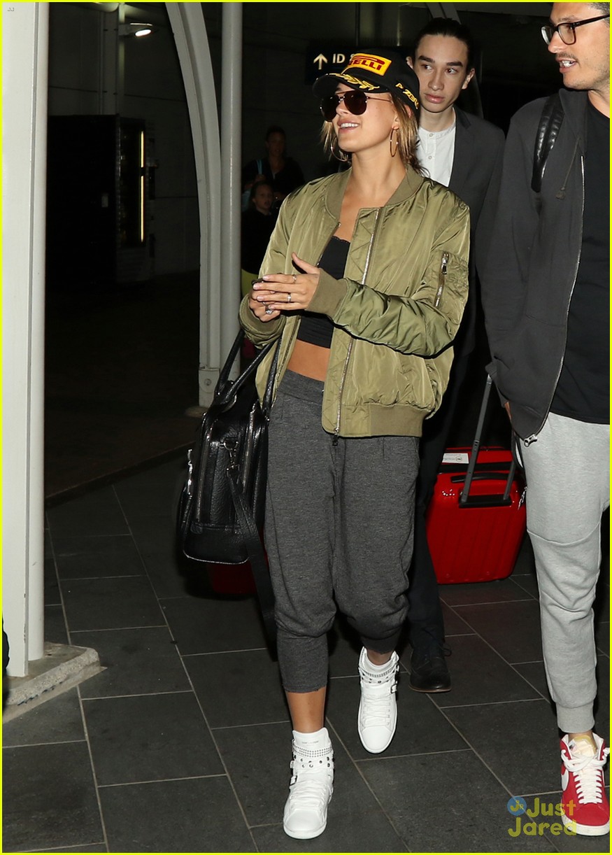 Justin Bieber Goes to Sydney with Hailey Baldwin!: Photo 831751