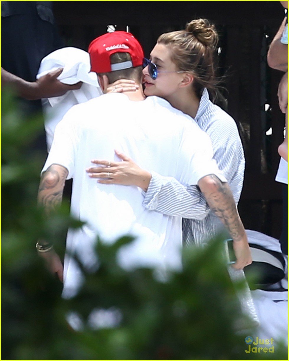 Full Sized Photo Of Justin Bieber Kisses Hailey Baldwin 04 Justin Bieber Plants A Kiss On Pal