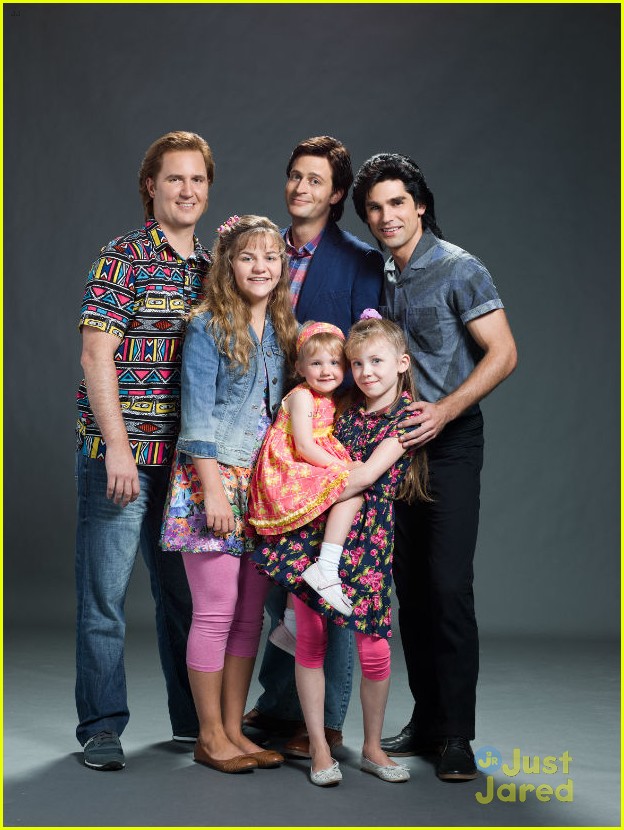 Full Sized Photo of full house lifetime cast photo 01 Lifetime