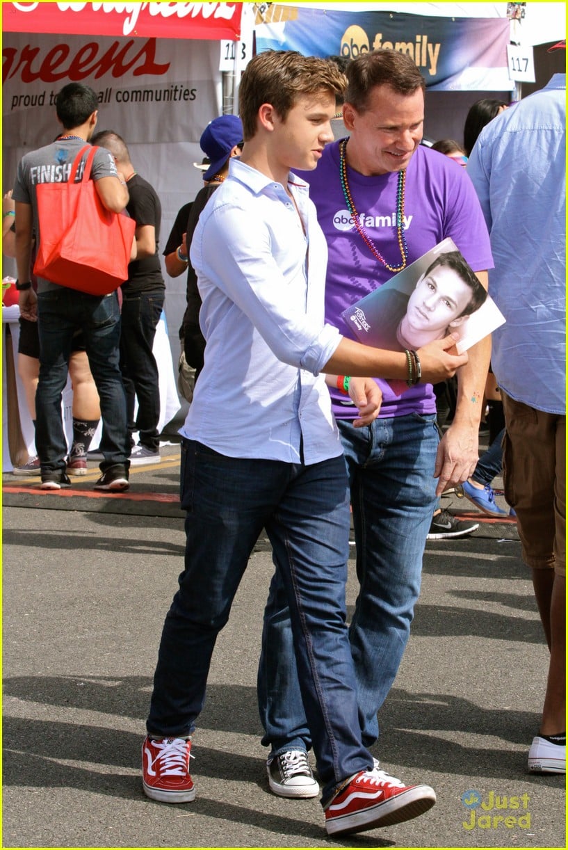 Gavin MacIntosh & Hayden Byerly Rep 'The Fosters' At LA Pride Festival ...