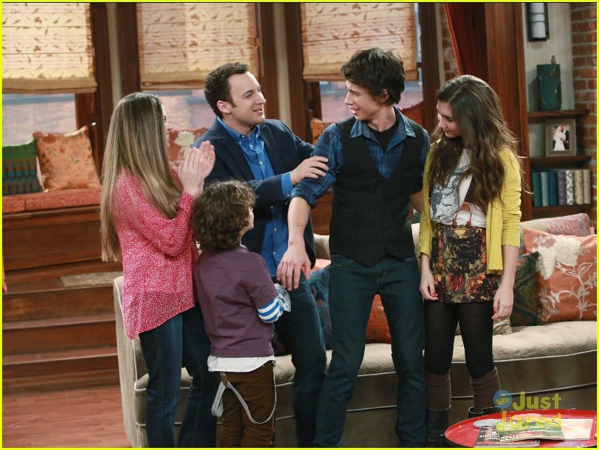 Uriah Shelton Returns As Josh On Tonight's 'Girl Meets World'! | Photo ...