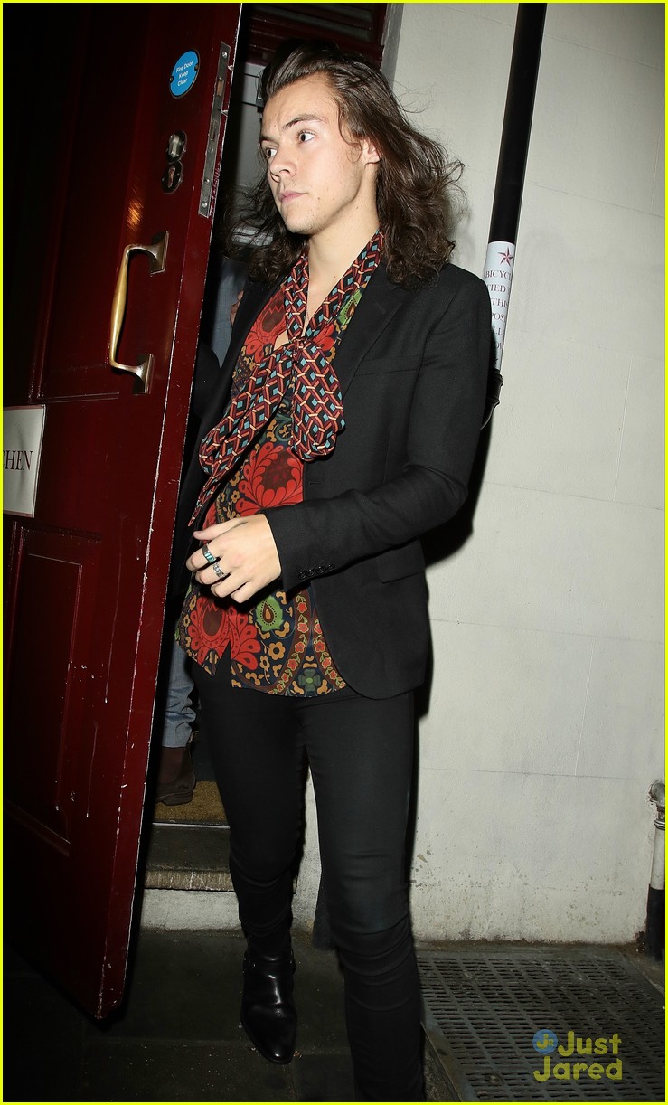 Harry Styles Reportedly Hooking Up With Victoria's Secret Model Sara Sampaio: Photo 826177 | Alfredo Flores, Ariana Grande, Harry Styles, Niall Horan, One Direction, Sara Sampaio Pictures | Just Jared Jr. Harry Styles Reportedly Hooking Up With Victoria's Secret Model Sara Sampaio: Photo 826177 | Alfredo Flores, Ariana Grande, Harry Styles, Niall Horan, One Direction, Sara Sampaio Pictures | Just Jared Jr.