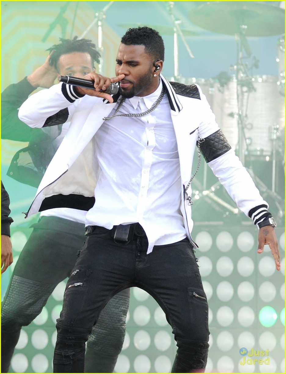 Jason Derulo Performs 'Want To Want Me' On Good Morning America Watch