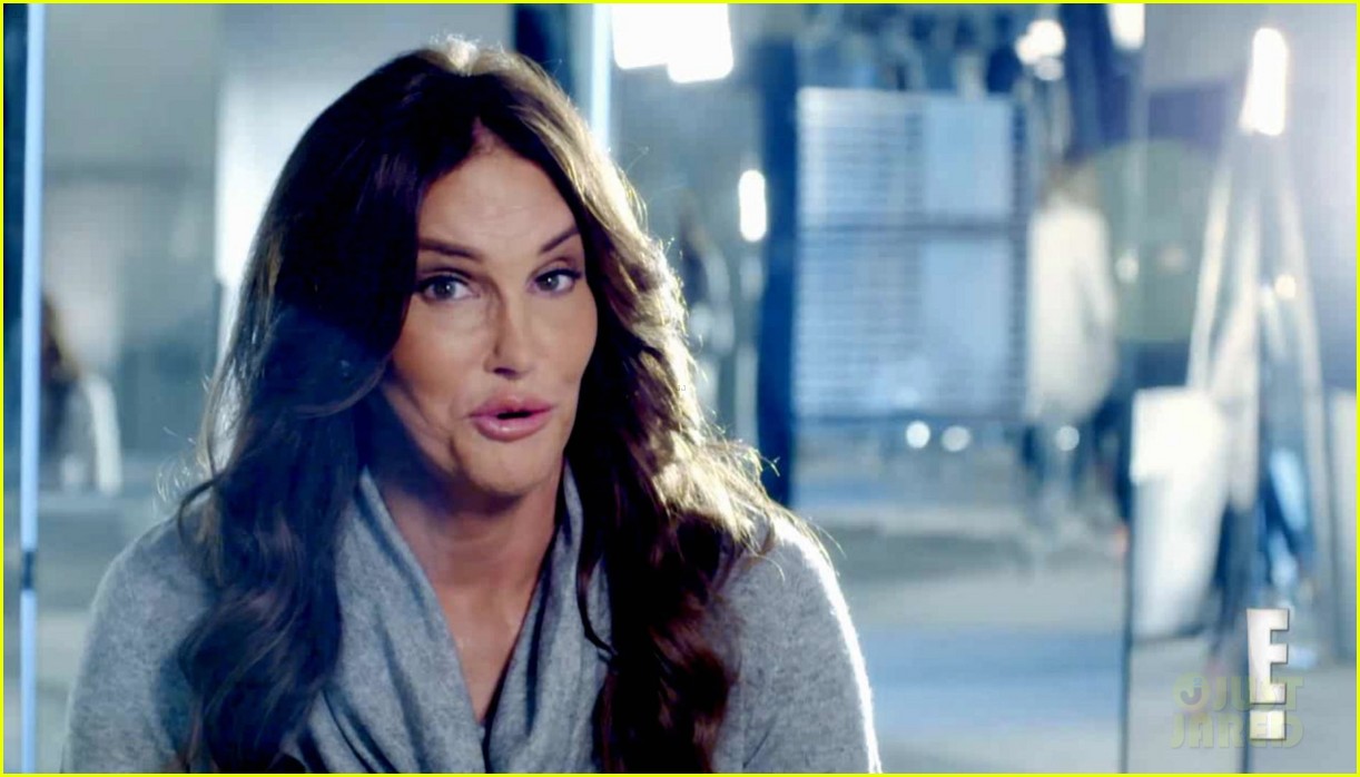 Kylie Jenner Embraces Caitlyn Jenner In New I Am Cait Promo Photo 830713 Photo Gallery 1088