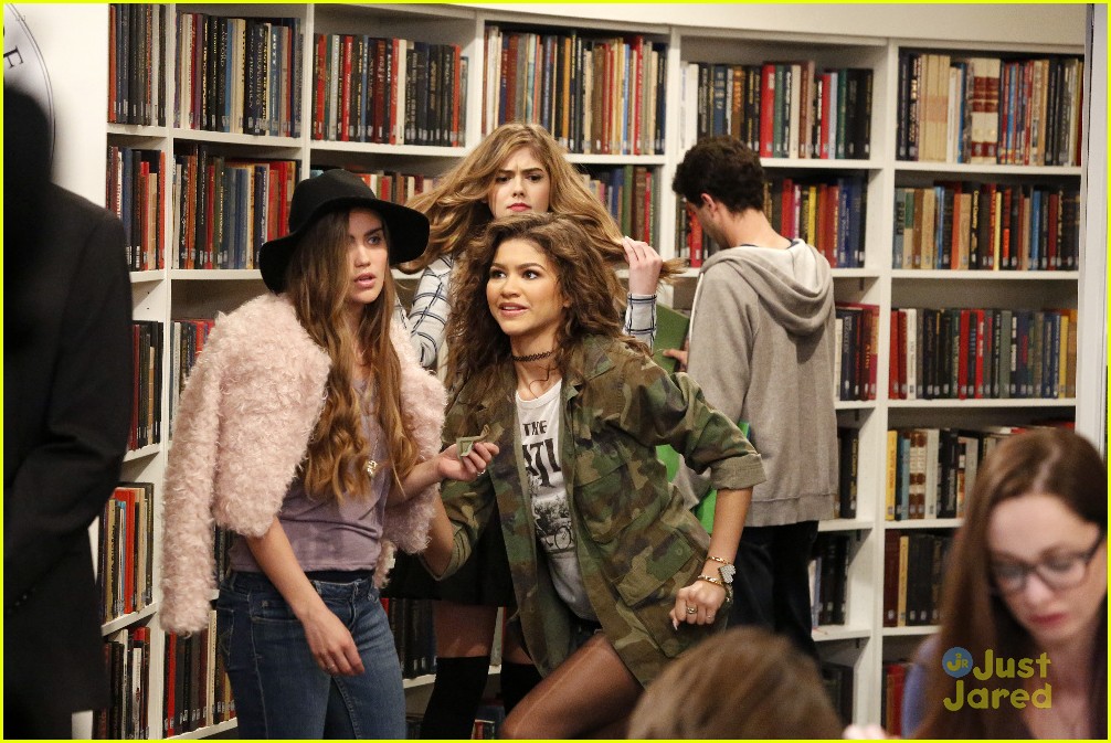 Marisa Crashes Kcs Mission On Kc Undercover Tonight Photo 830345 Photo Gallery 