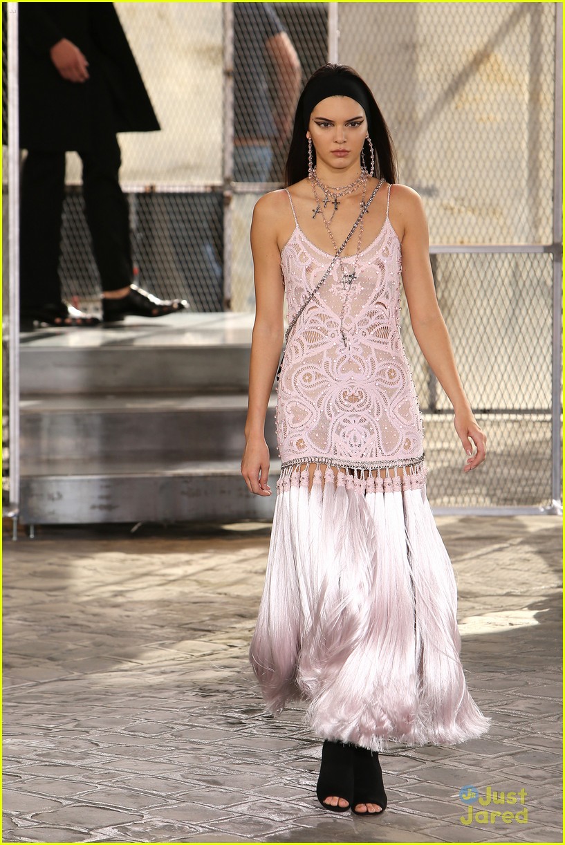 Full Sized Photo of kendall jenner walks givenchy paris before heading ...