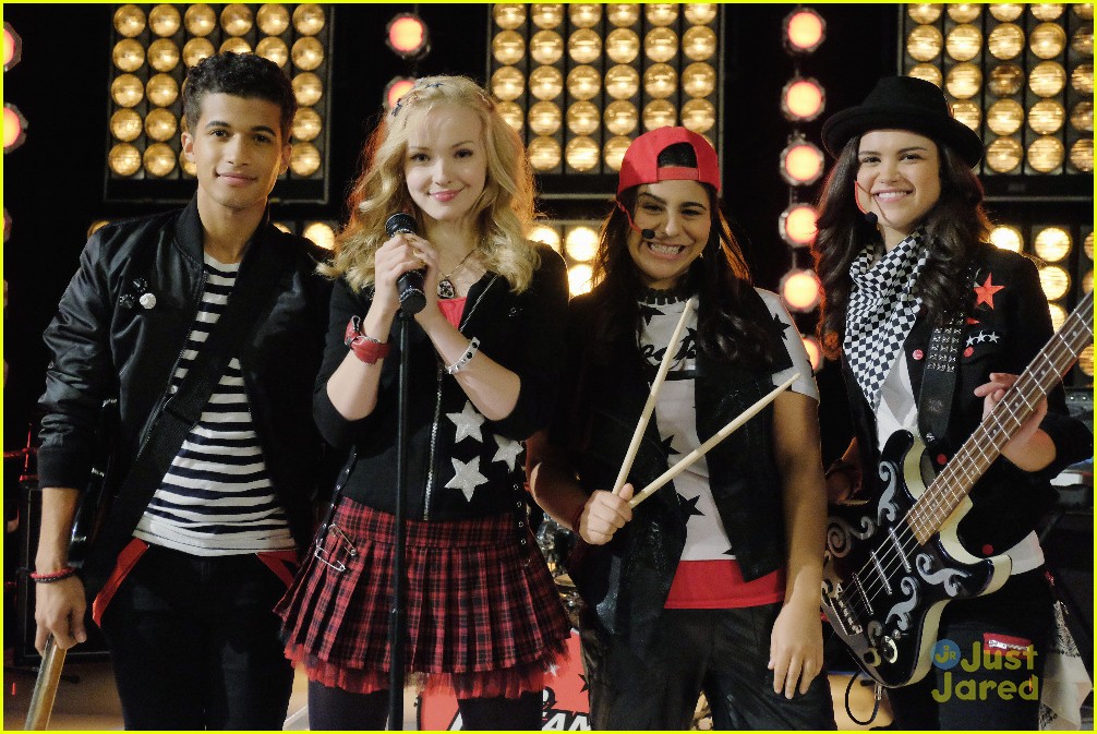 Liv Puts Together A Dream Band For Liv Maddie Photo 5174 Dove Cameron Jessica Marie Garcia Jimmy Bellinger Joey Bragg Jordan Fisher Liv And Maddie Television Tenzing Norgay Trainor Victoria