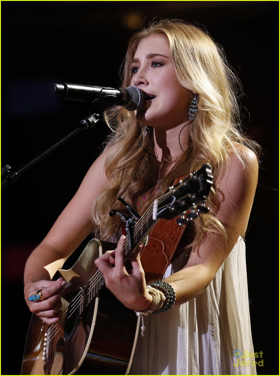 Full Sized Photo of maddie tae radio disney country cma festival 08 ...