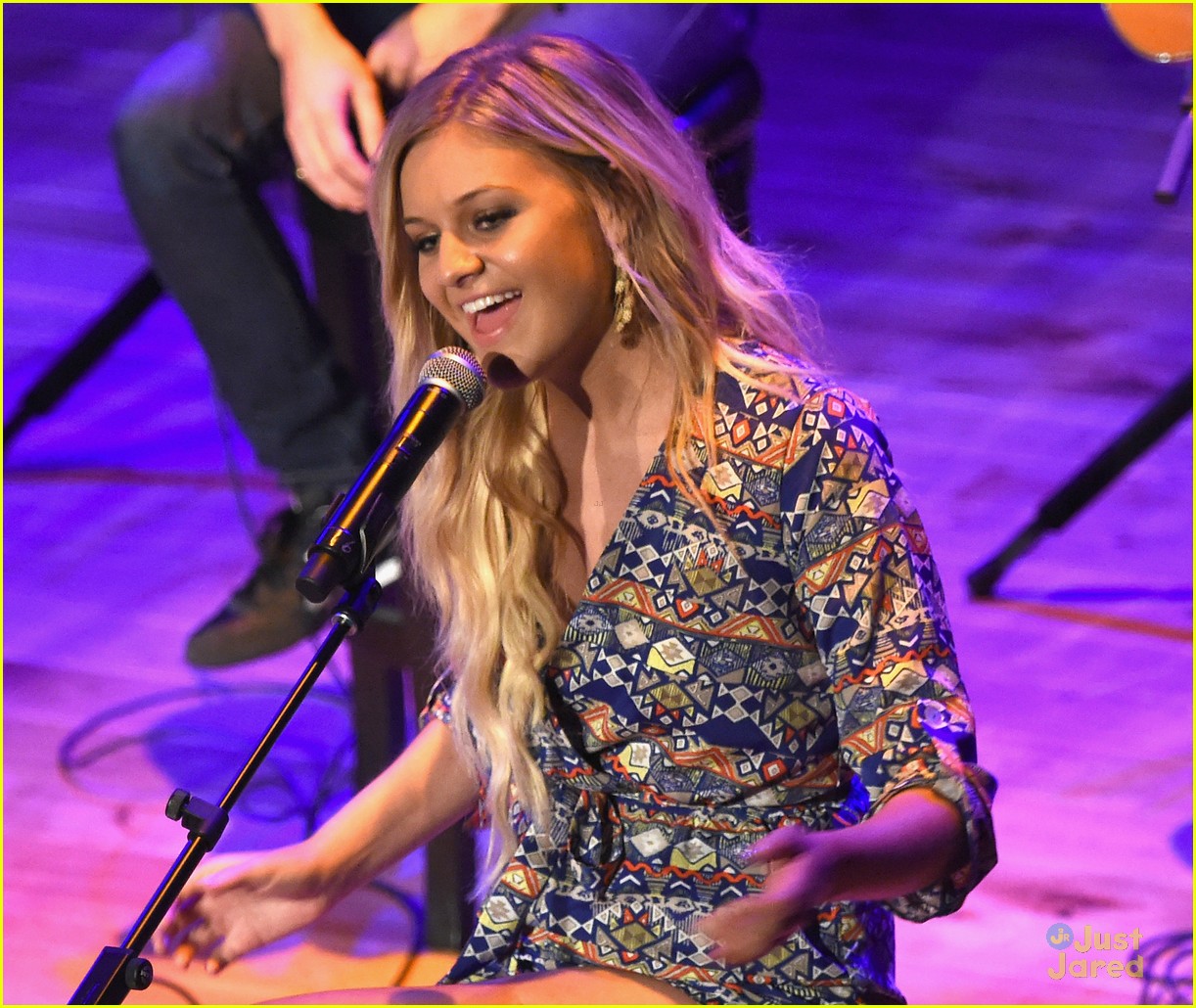 RaeLynn, Danielle Bradbery & Kelsea Ballerini Are CMT's Next Women of