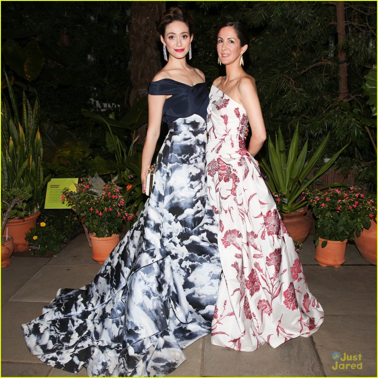 Full Sized Photo of emmy rossum makes carolina herrera proud at new