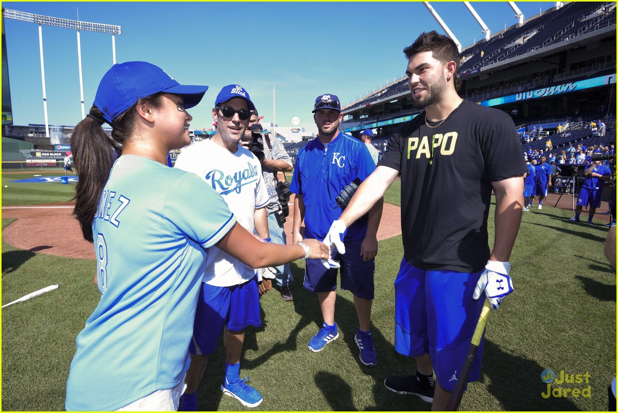 Selena Gomez Plays In Big Slick Celebrity Softball Game In Kansas City