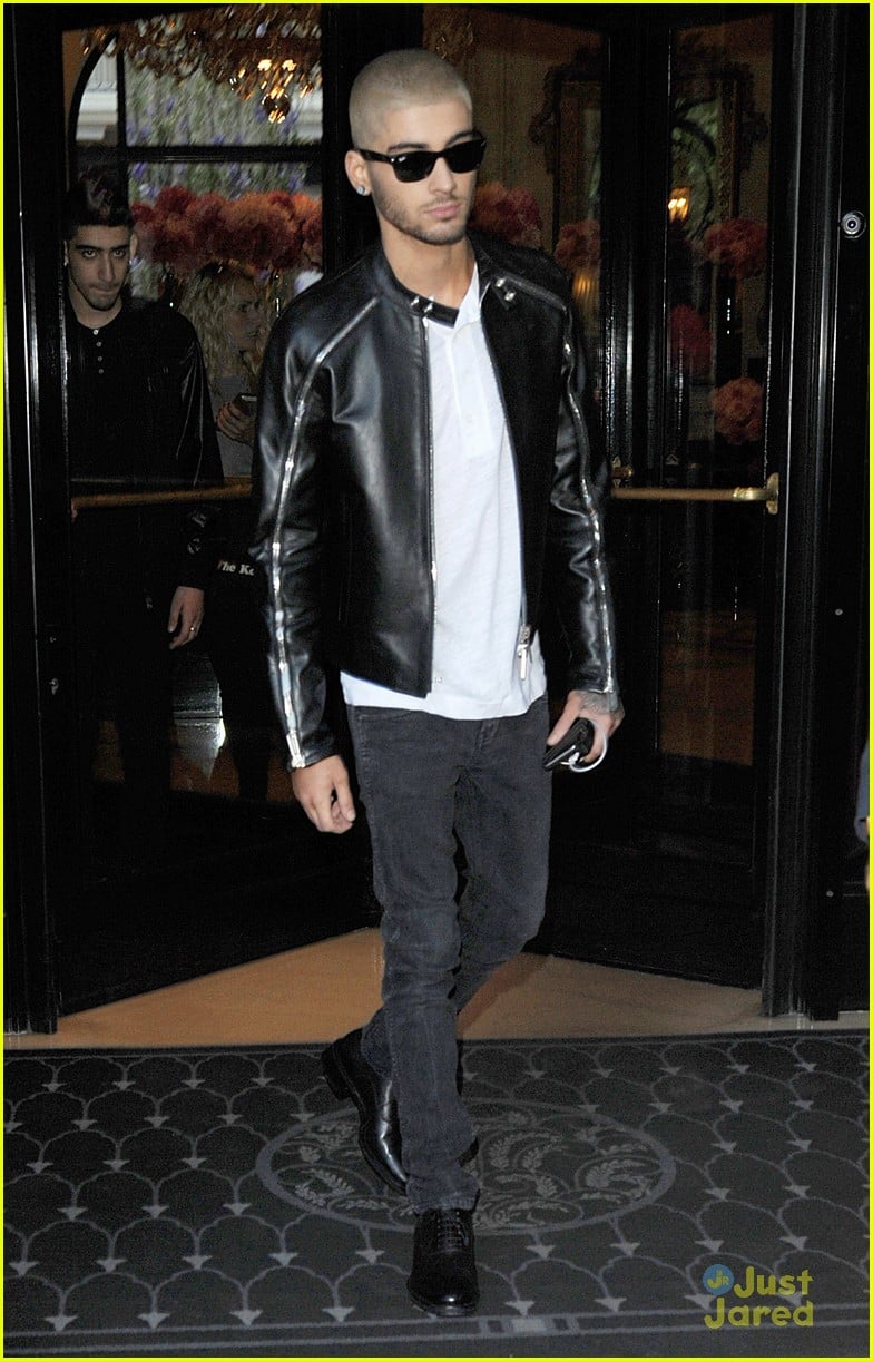 Zayn Malik Hits Valentino Fashion Show with Joe Jonas | Photo 829886 ...