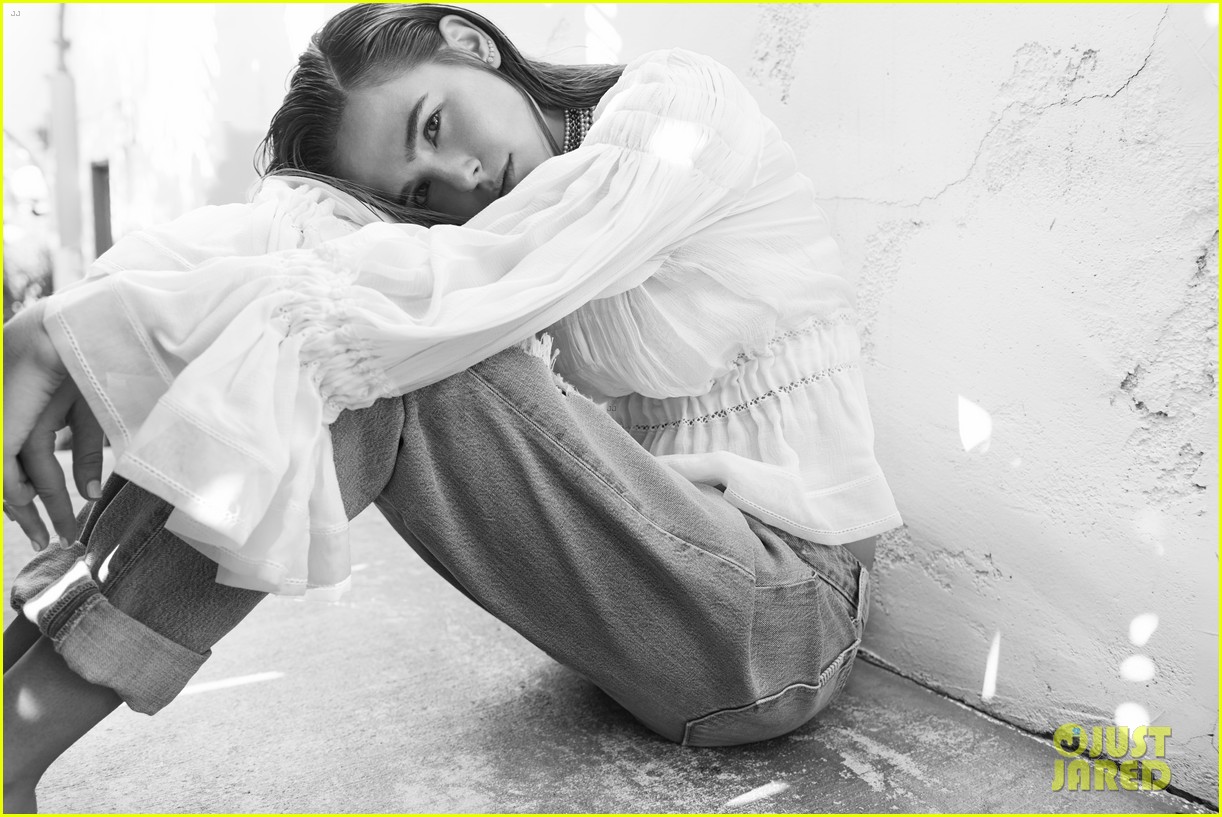 Full Sized Photo of zoey deutch avan jogia tut premiere 09 | Avan Jogia