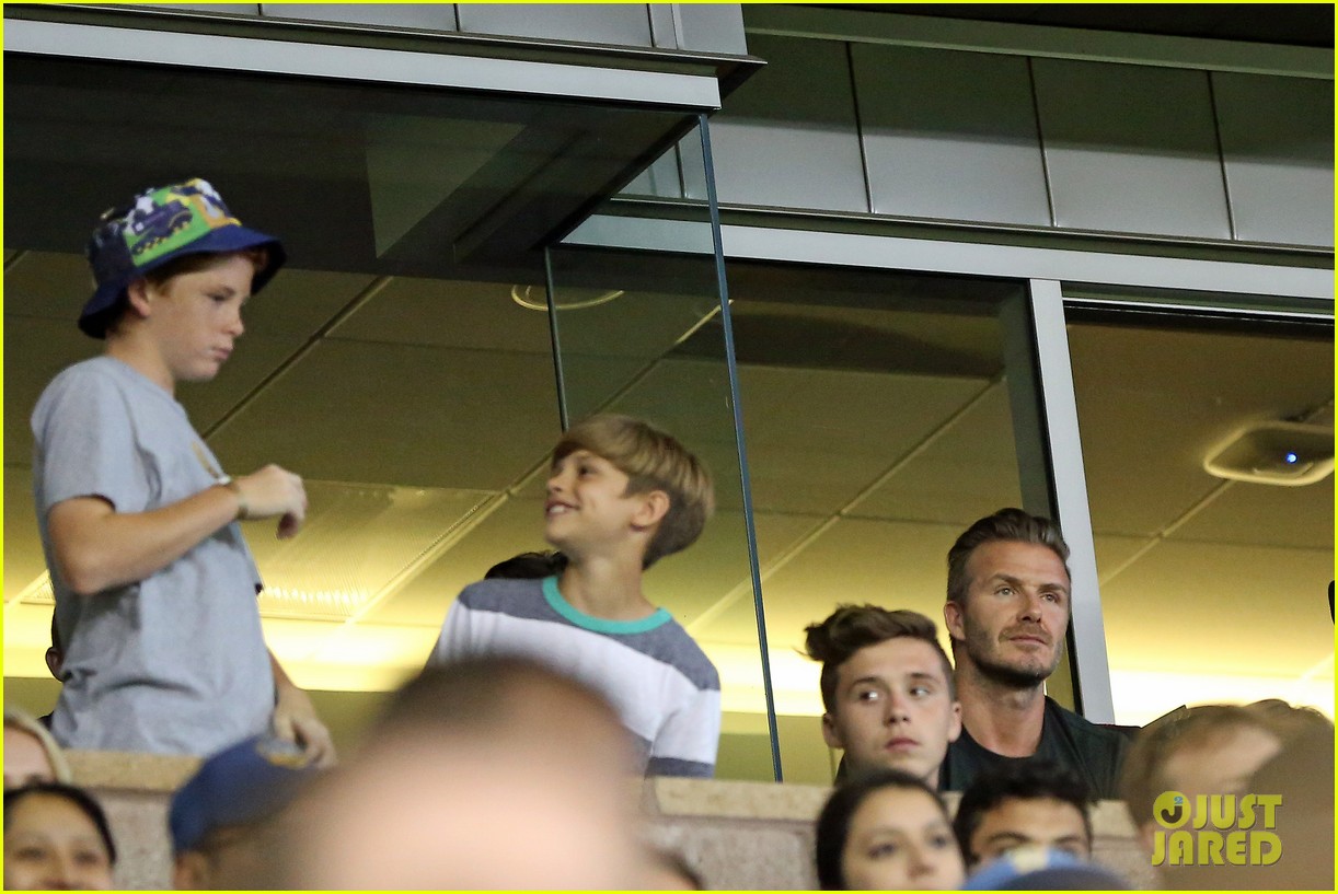 Full Sized Photo of david beckham brings his sons to la galaxy game 08 ...