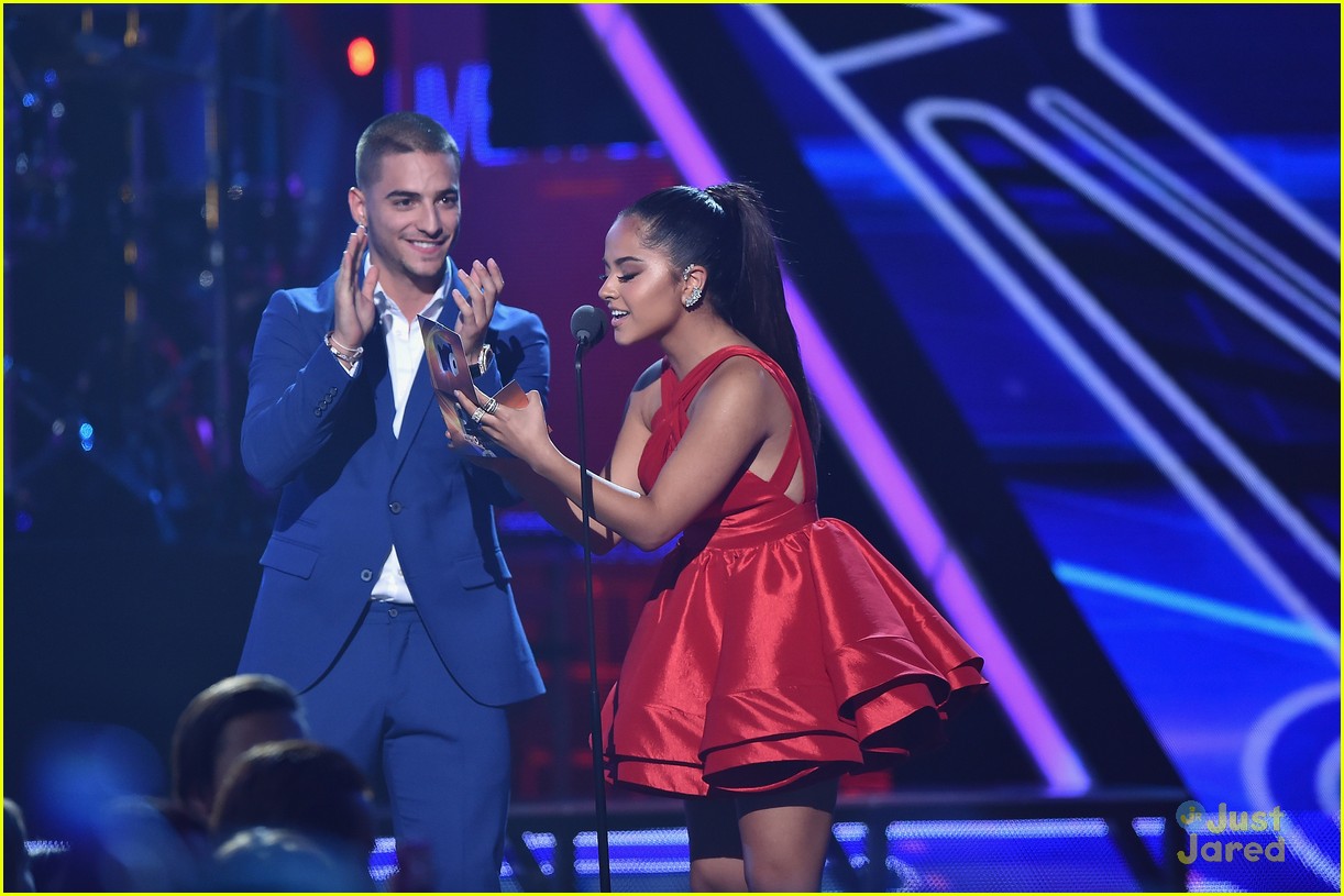 becky g sofia reyes rule premios juventud 2015 performance pics 18