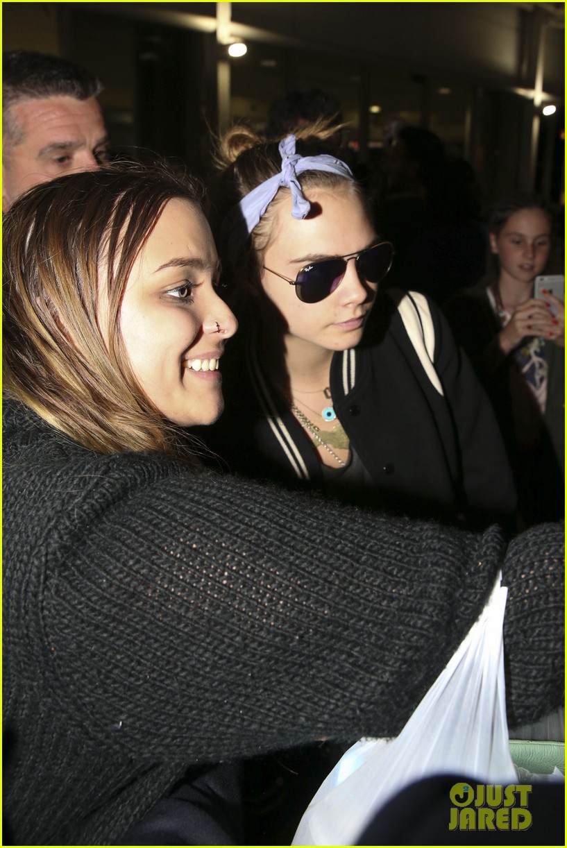 Full Sized Photo of cara delevingne paper towns sydney premiere 27