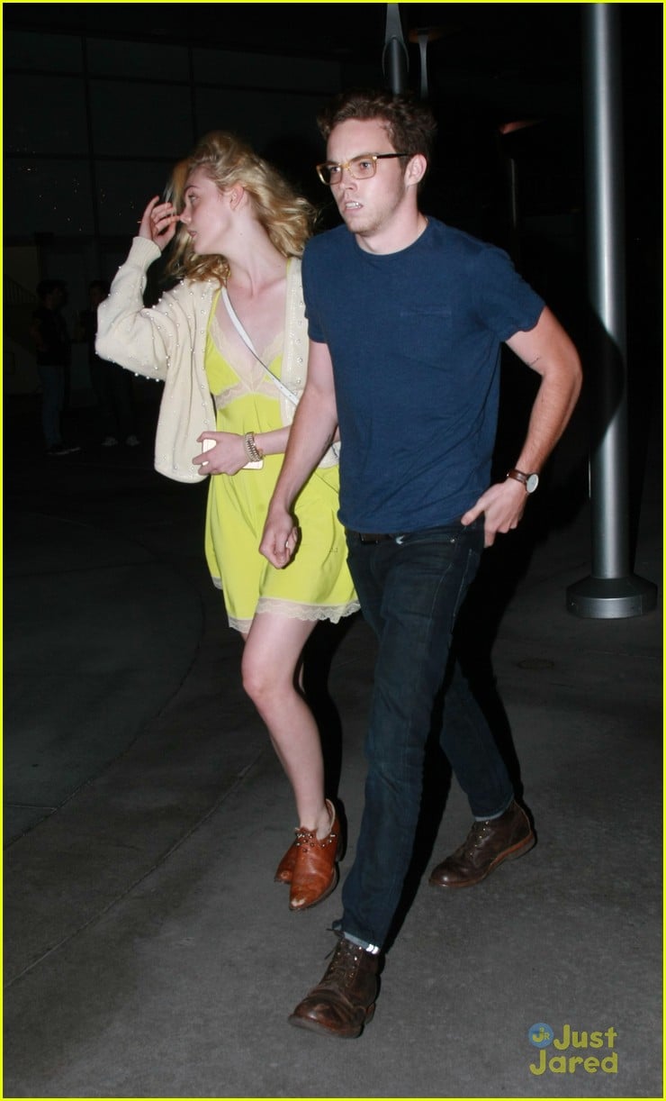 Elle Fanning Has Movie Date Night With Zalman Band Photo 841642 Photo Gallery Just Jared Jr 3002