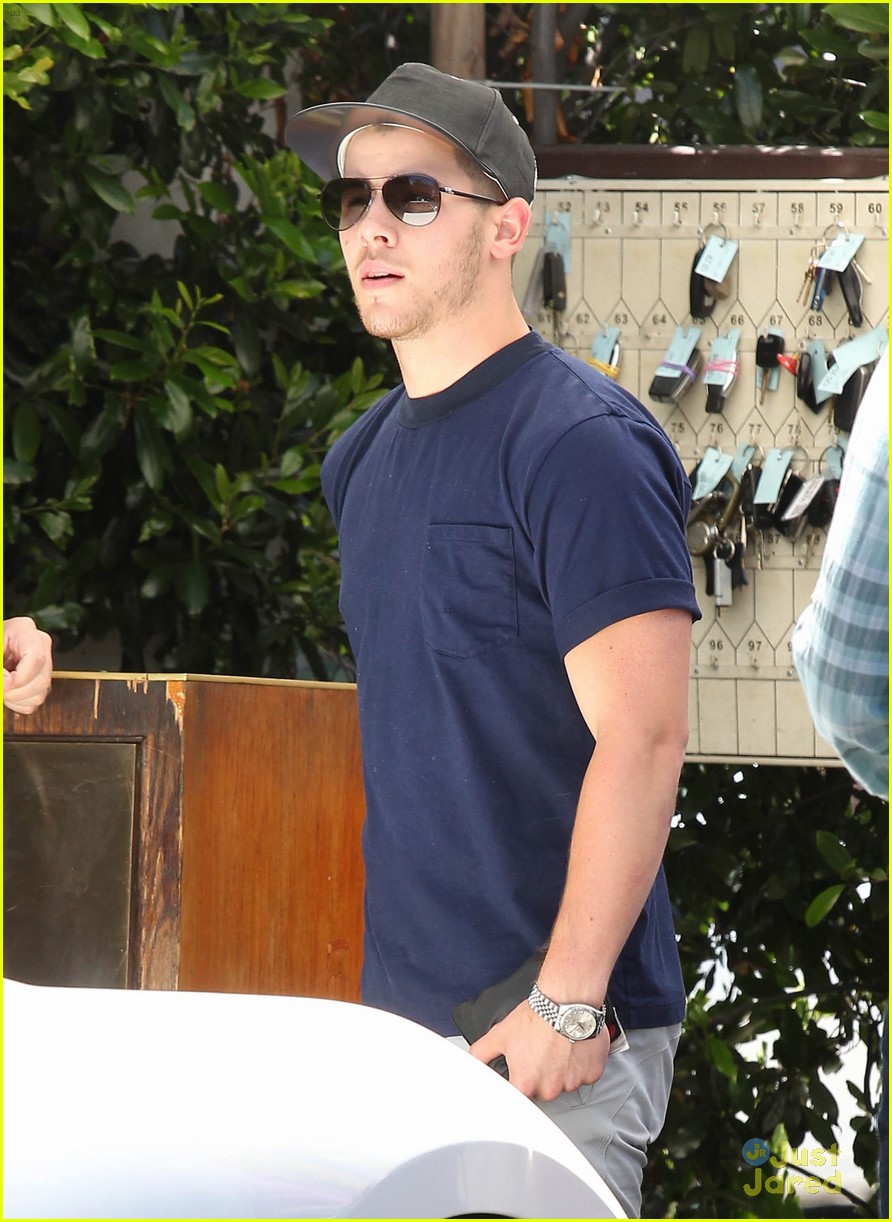 Nick Jonas Says His Diabetes Has Really Shaped Who He Is As A Person Photo 838040 Photo