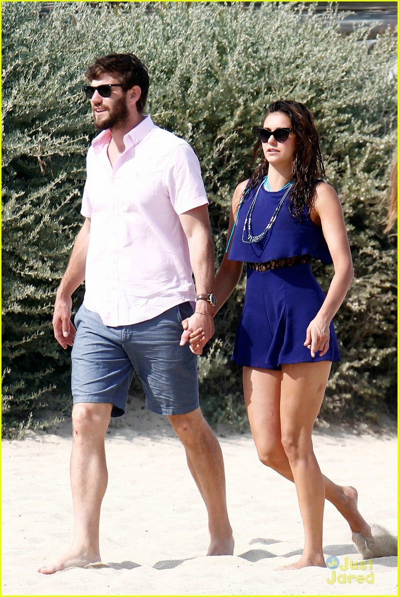 Nina Dobrev Kisses Boyfriend Austin Stowell in St. Tropez | Photo ...