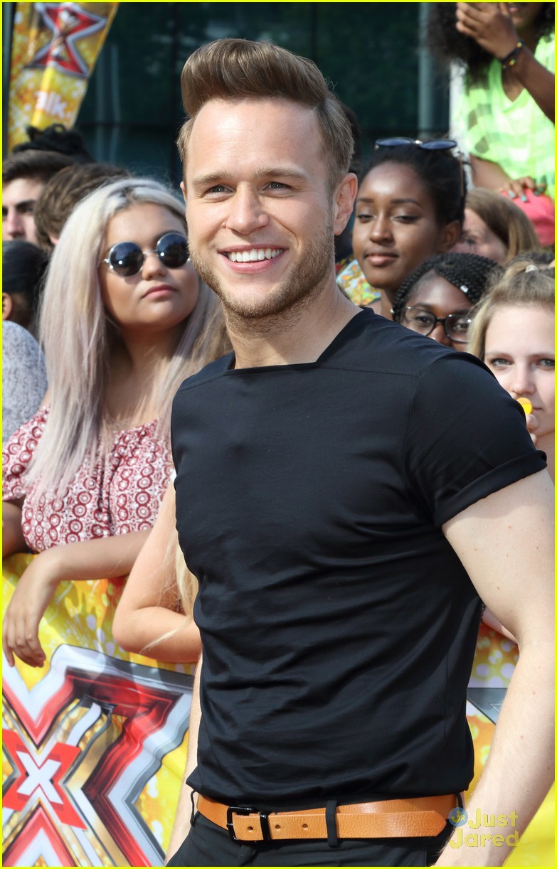 Olly Murs Drives Rita Ora To 'X Factor' Auditions in London Photo